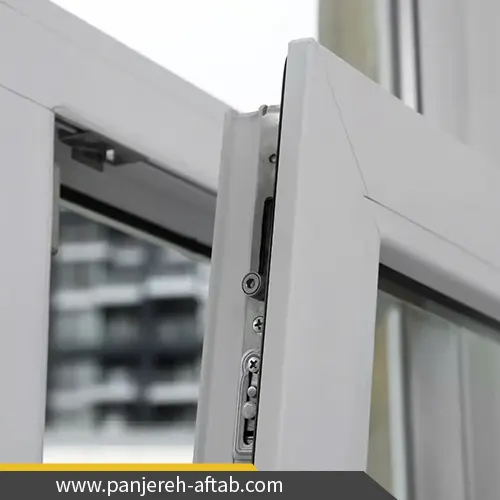 فرق پنجره یو پی وی سی با پی وی سی