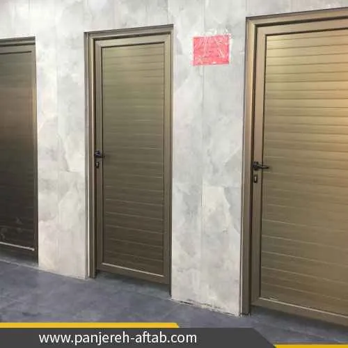 درب آلومینیومی برای سرویس بهداشتی