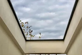 پارکینگ با سقف شیشه ای