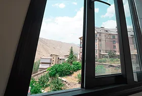 در و پنجره دوجداره آلومینیومی کشویی