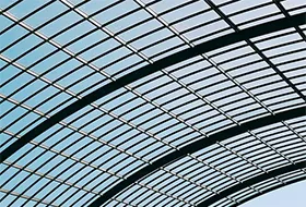 سقف شیشه‌ای آلاچیق