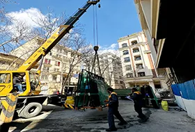 سقف شیشه ای حمام و دستشویی